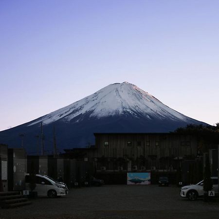 Mt Fuji Glamping Tourist Villa Kawaguchiko Fudzsikavagucsiko Kültér fotó